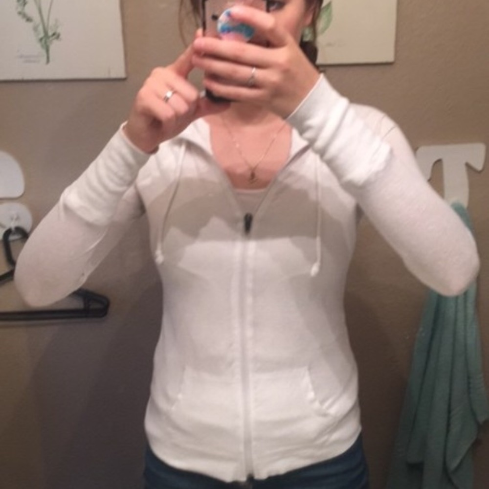 SO White sweatshirt